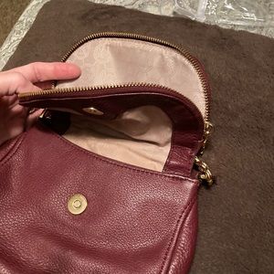 Sharp looking cross body or shoulder bag